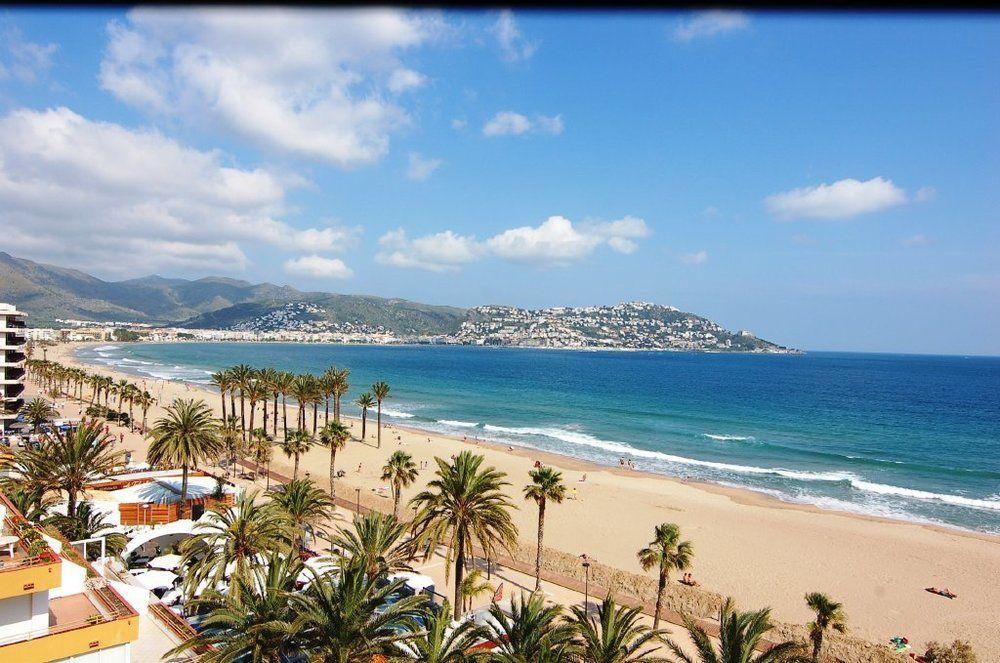 Hotel Marbella Roses Esterno foto