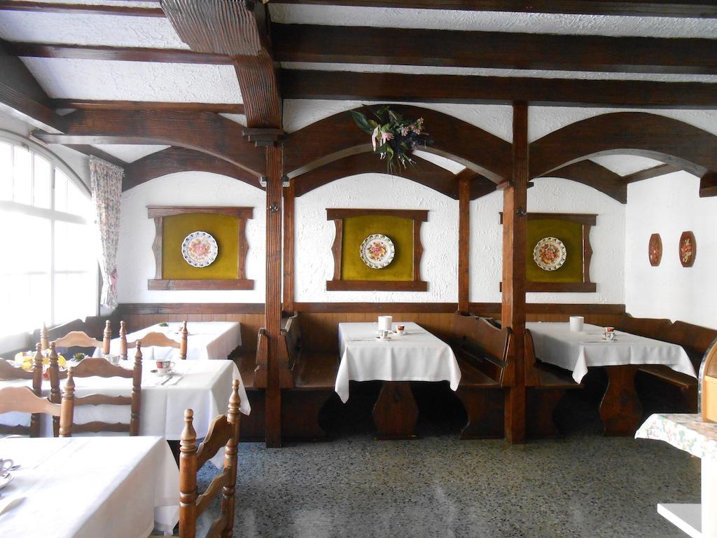 Hotel Marbella Roses Esterno foto